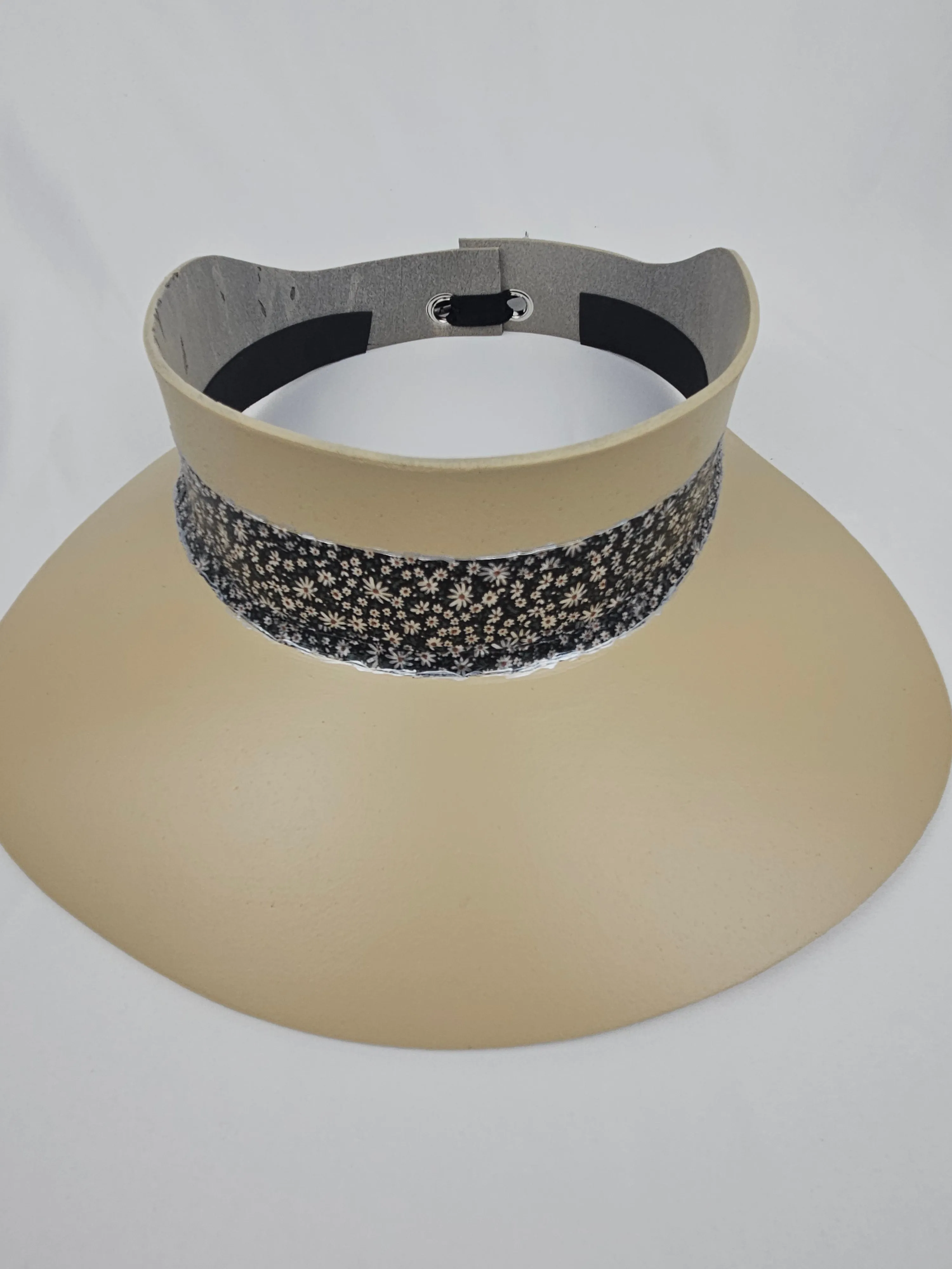 Beige "LadyEVA" Visor Hat with Delicate Black Floral Band