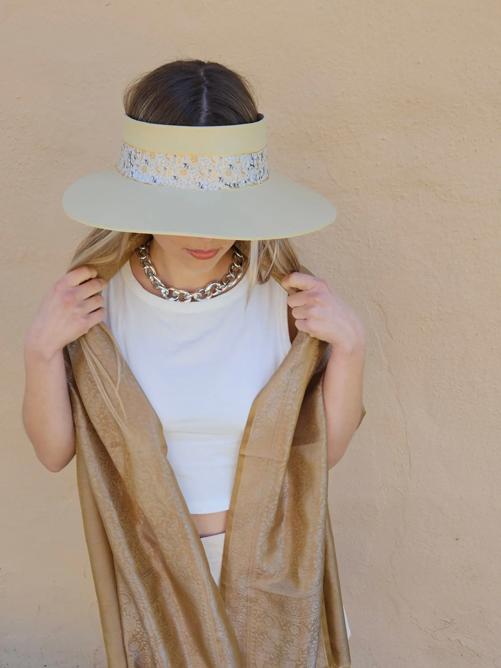 Beige "LadyEVA" Visor Hat with Golden White Floral Band