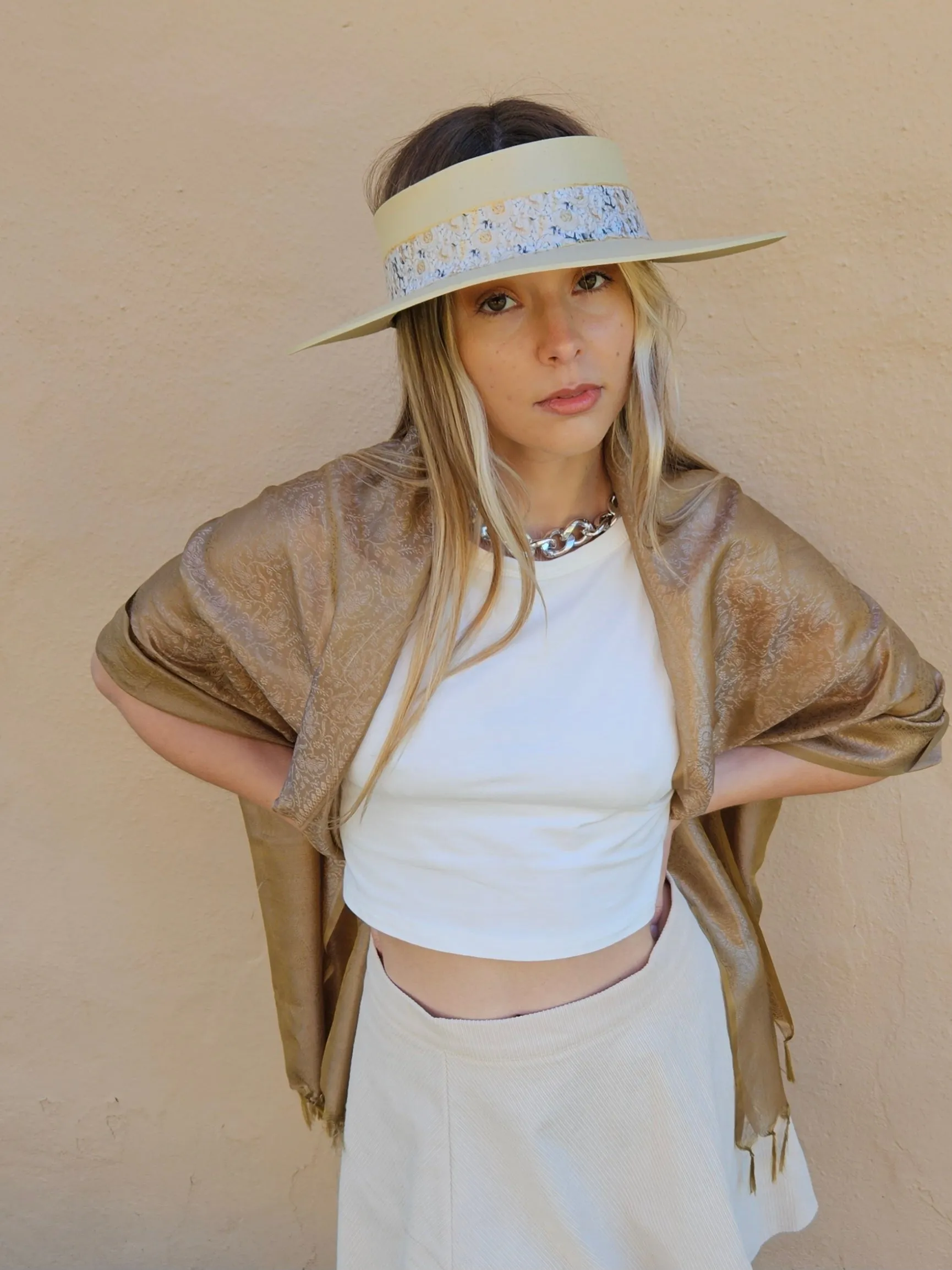 Beige "LadyEVA" Visor Hat with Golden White Floral Band