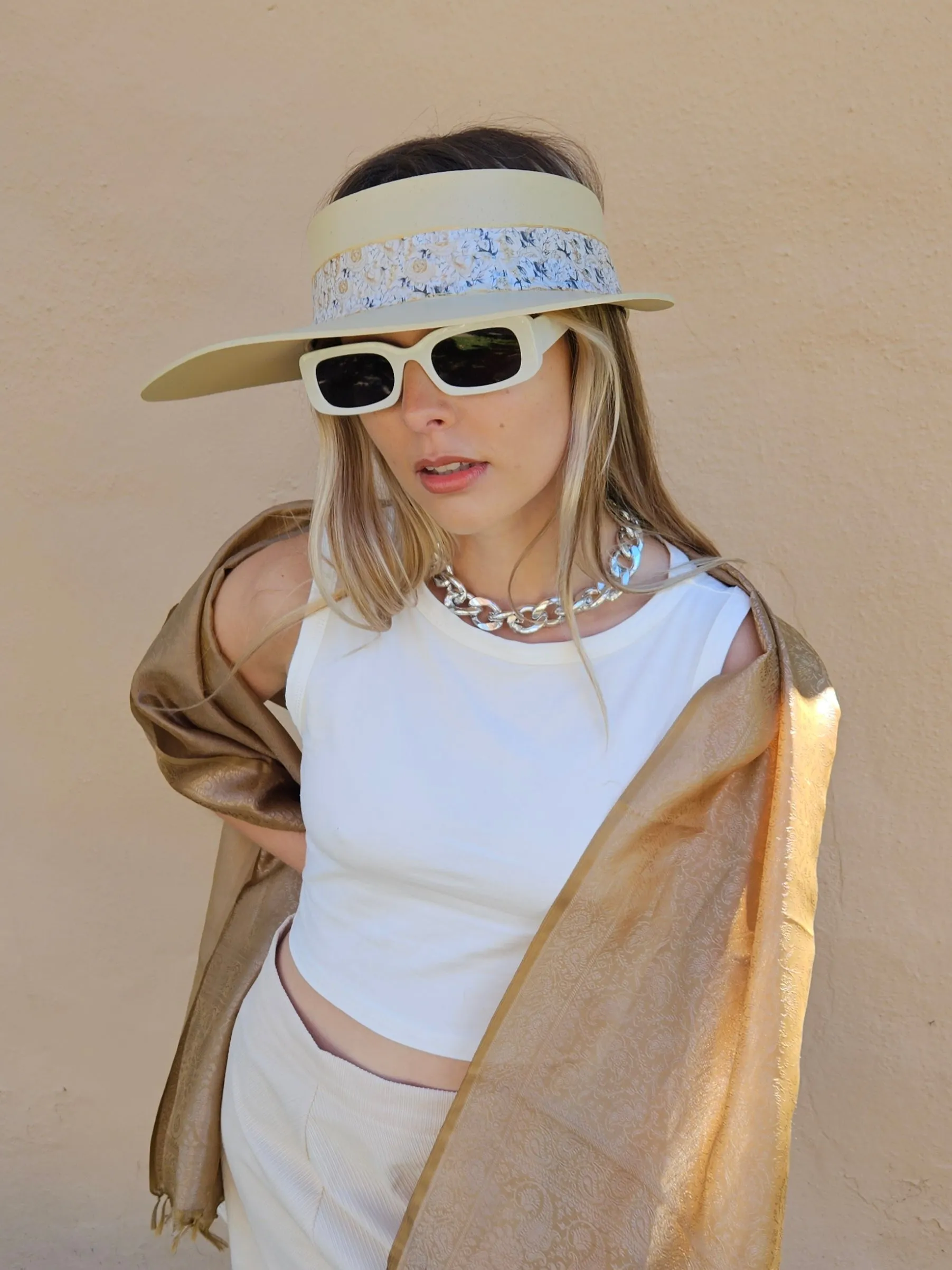 Beige "LadyEVA" Visor Hat with Golden White Floral Band