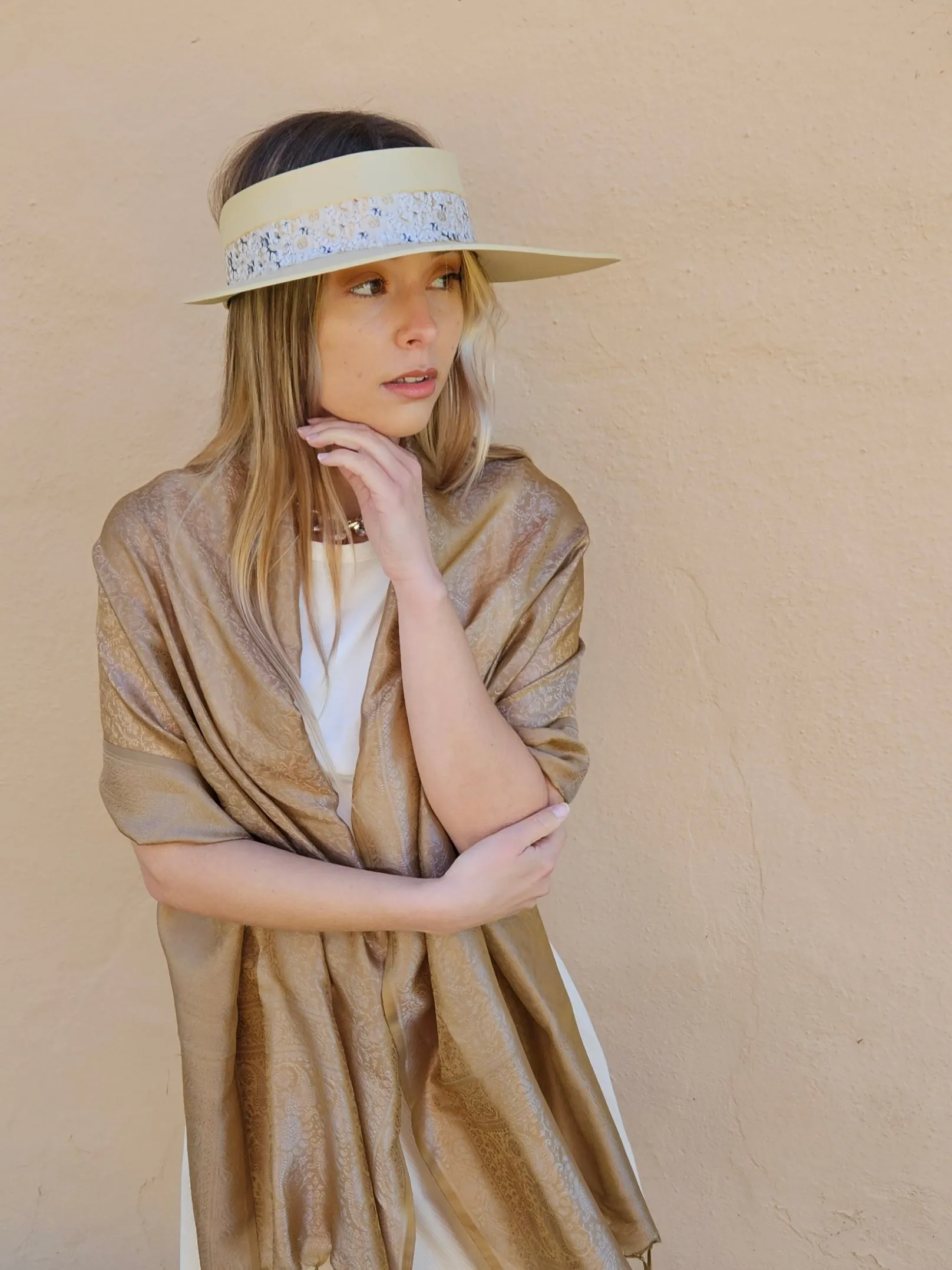 Beige "LadyEVA" Visor Hat with Golden White Floral Band