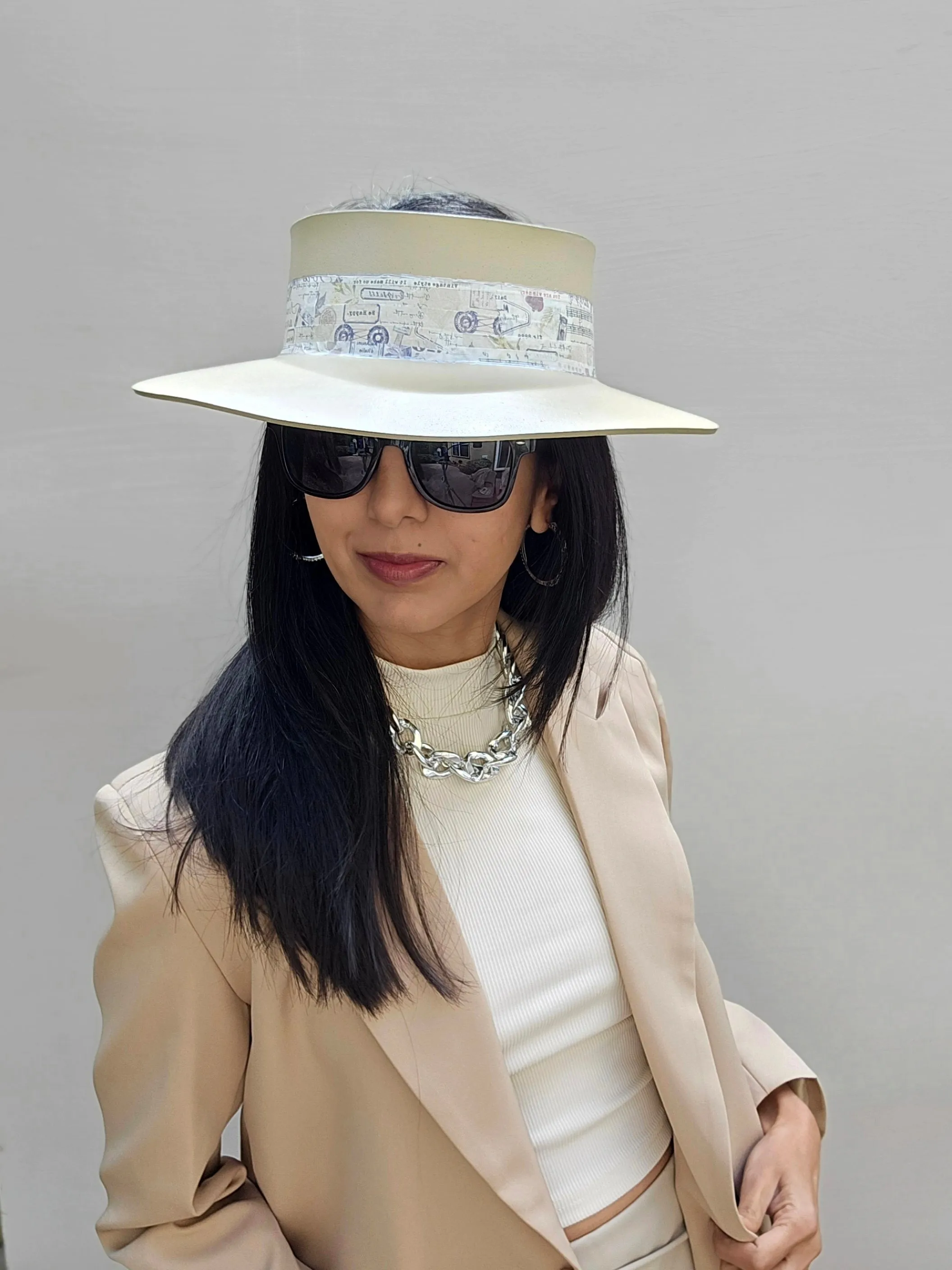 Beige "LadyEVA" Visor Hat with Vintage Collage Band