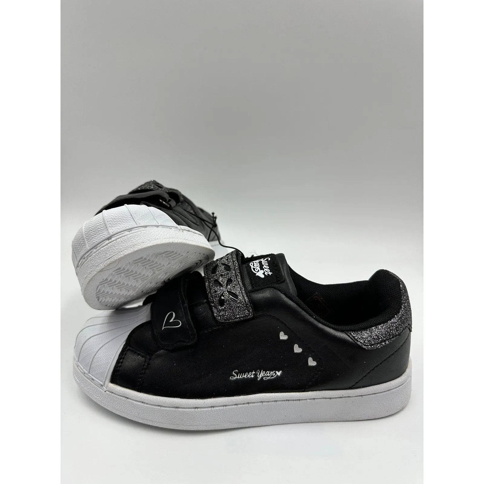 Big Kid/Youth Size 4, Black Sneakers w/ Toe Cap and Straps w/ Some Heart Details