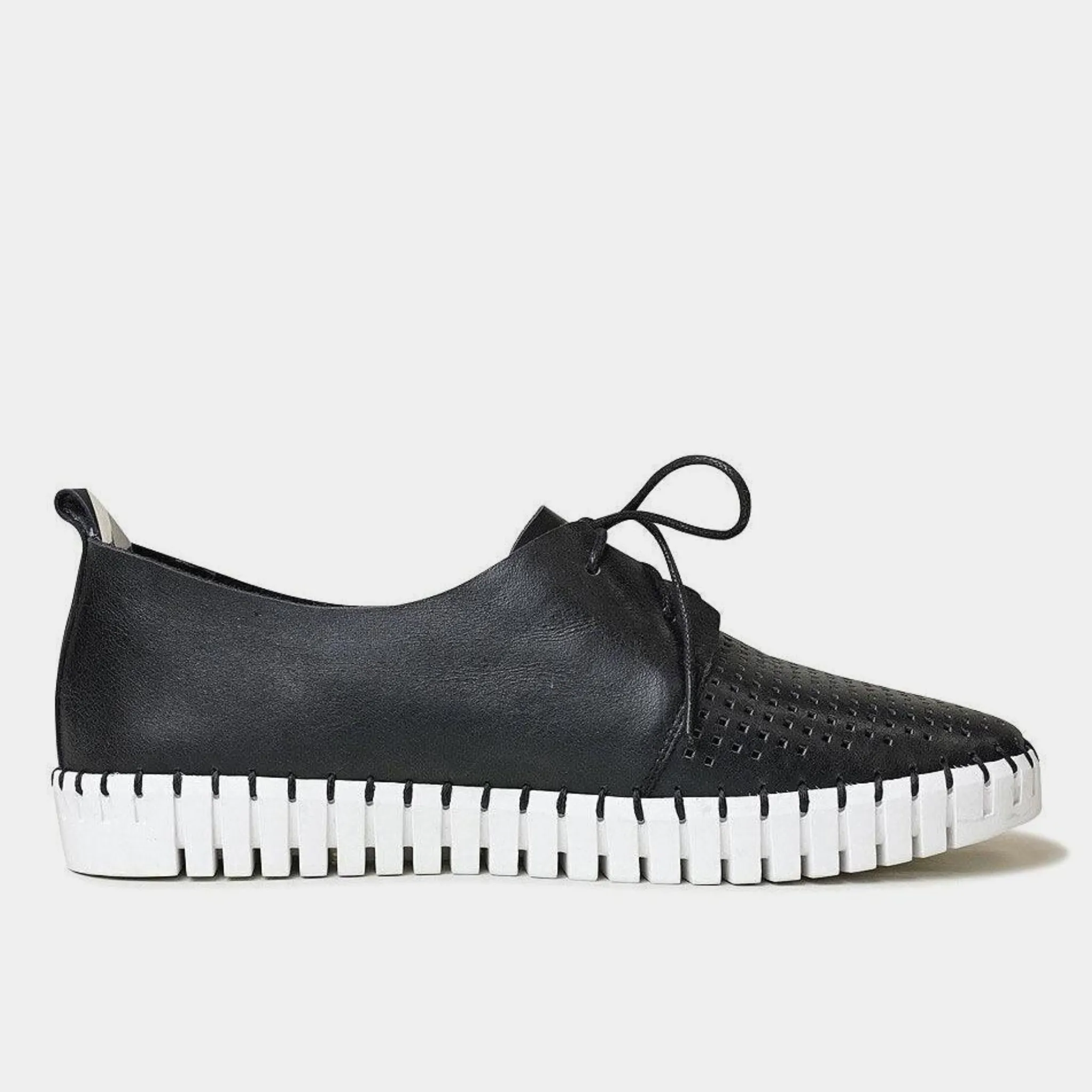 Huston Black Leather Sneakers