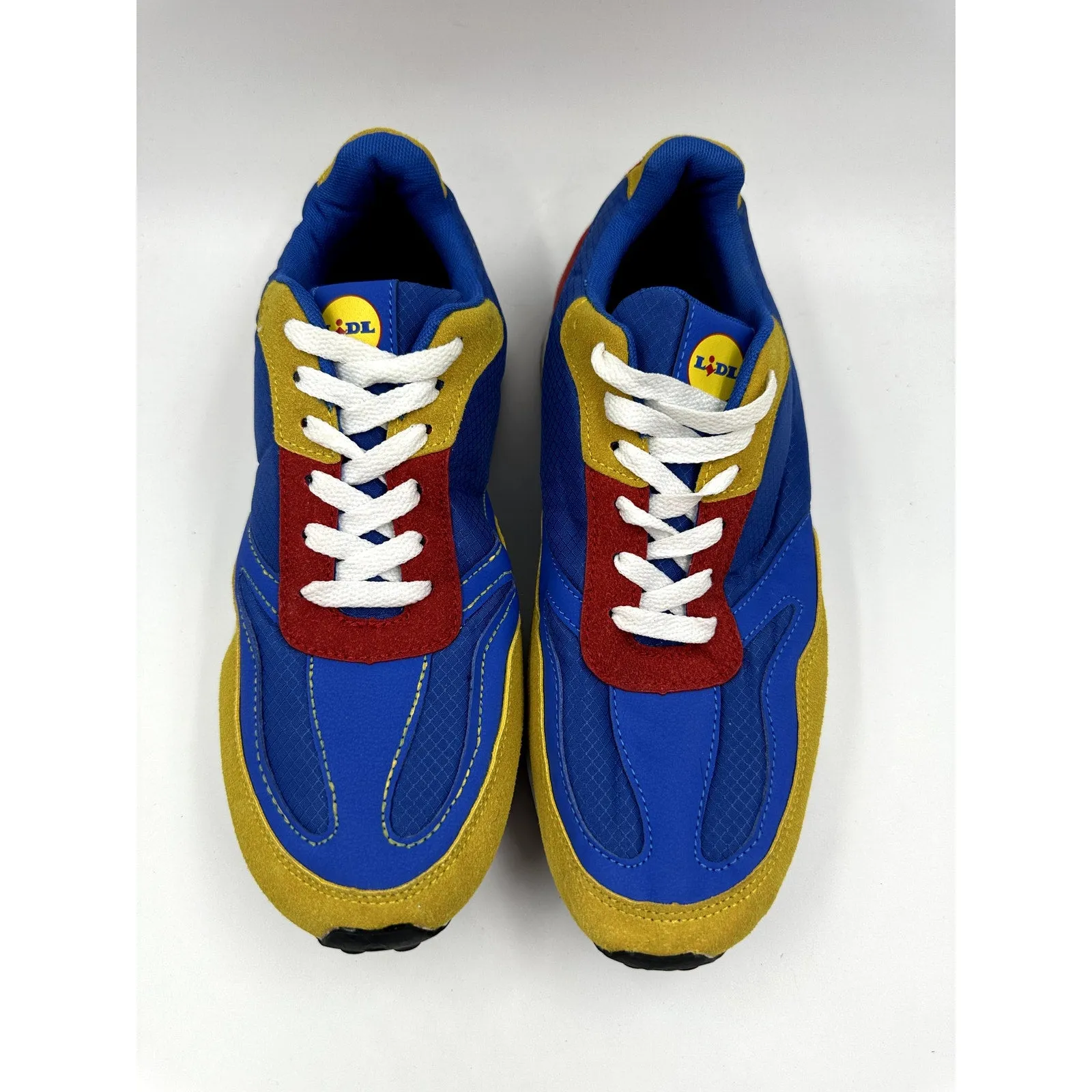 Men's Size 10, Blue Low Top Casual Sneaker w/ Red and Yellow Accents