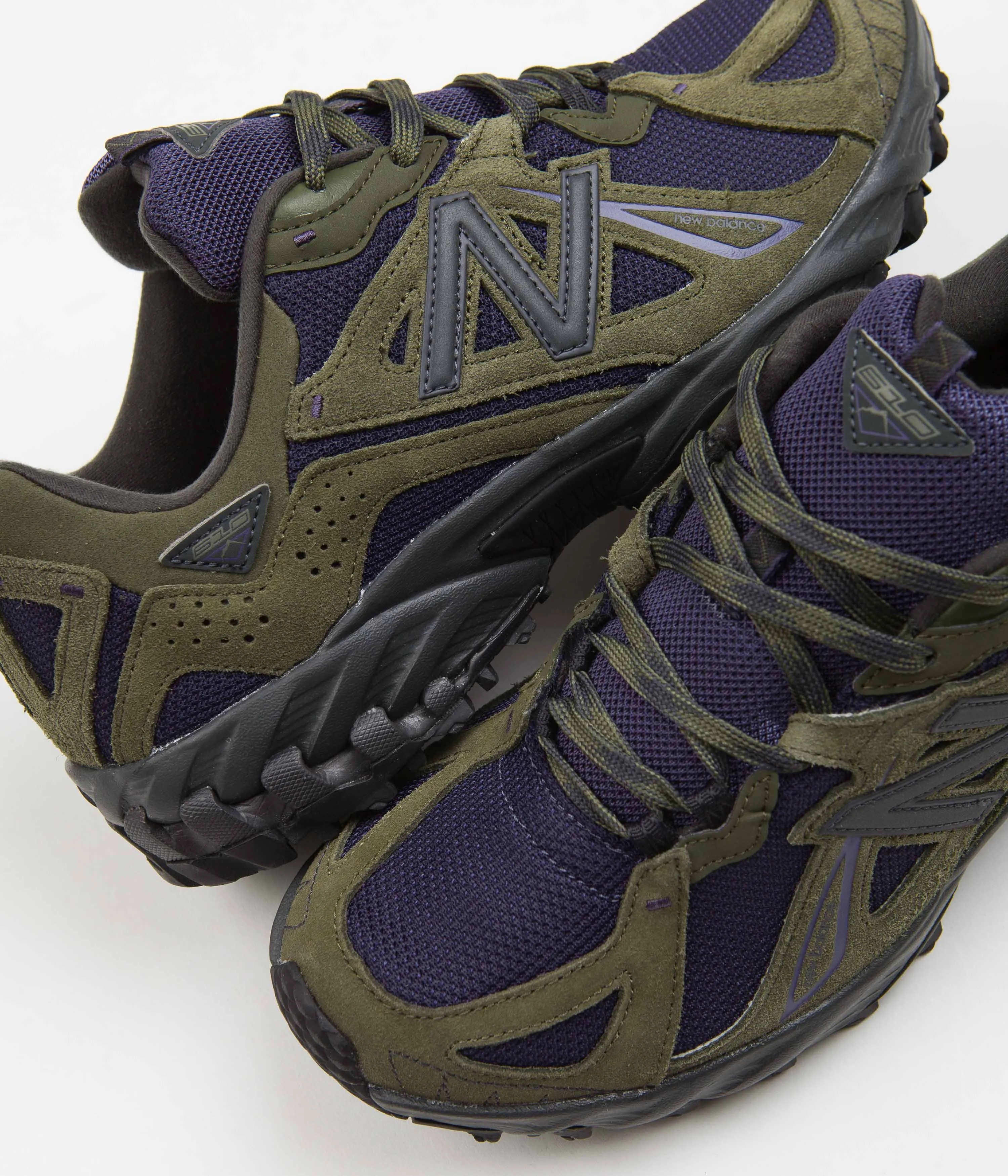 New Balance 610 Shoes - Dark Moss