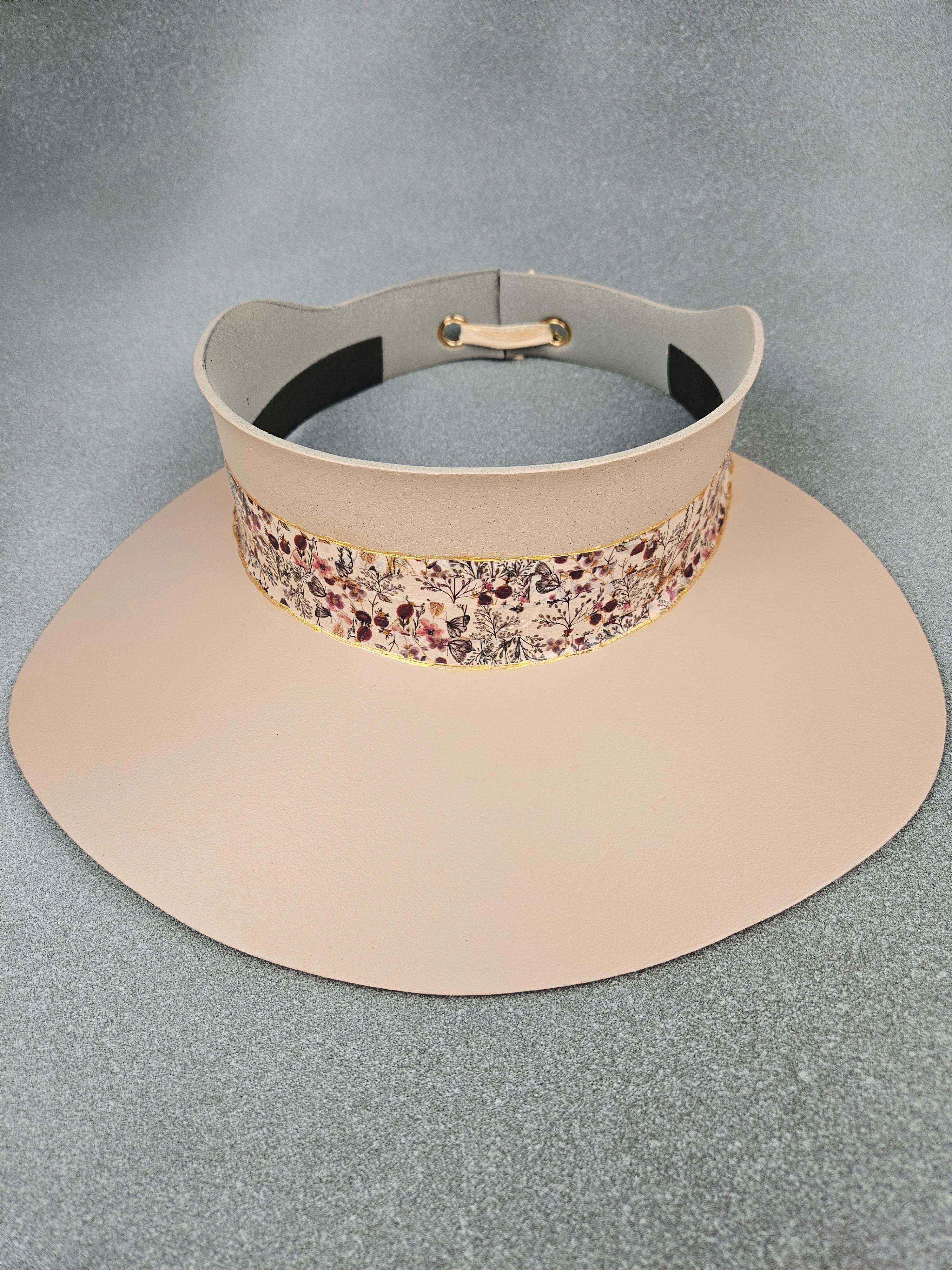 Peachy Beige "LadyEVA" Visor Hat with Delicate Floral Band