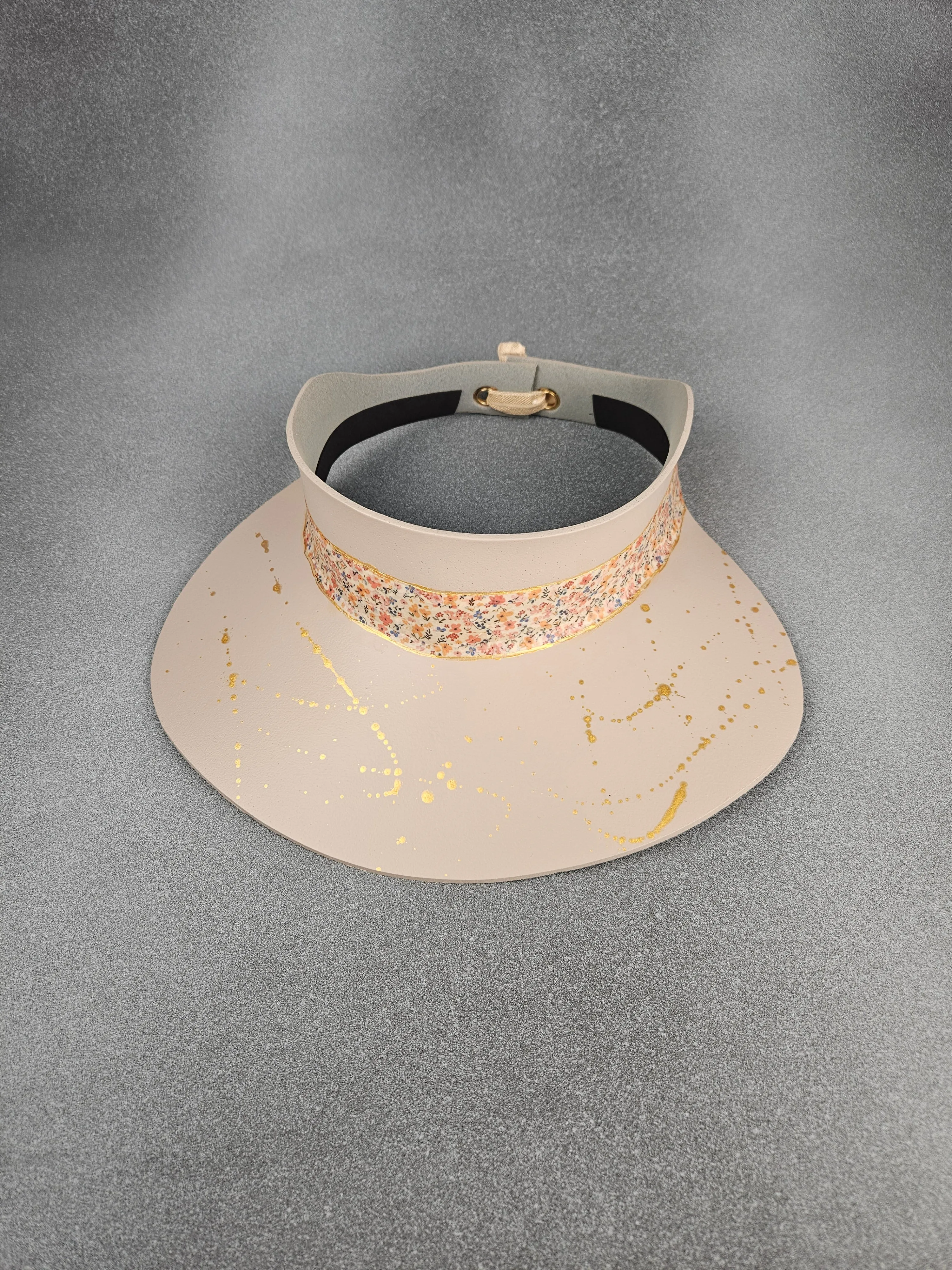 Peachy Beige "LadyEVA" Visor Hat with Delicate Multicolor Floral Band and Golden Paint Splatter Effect