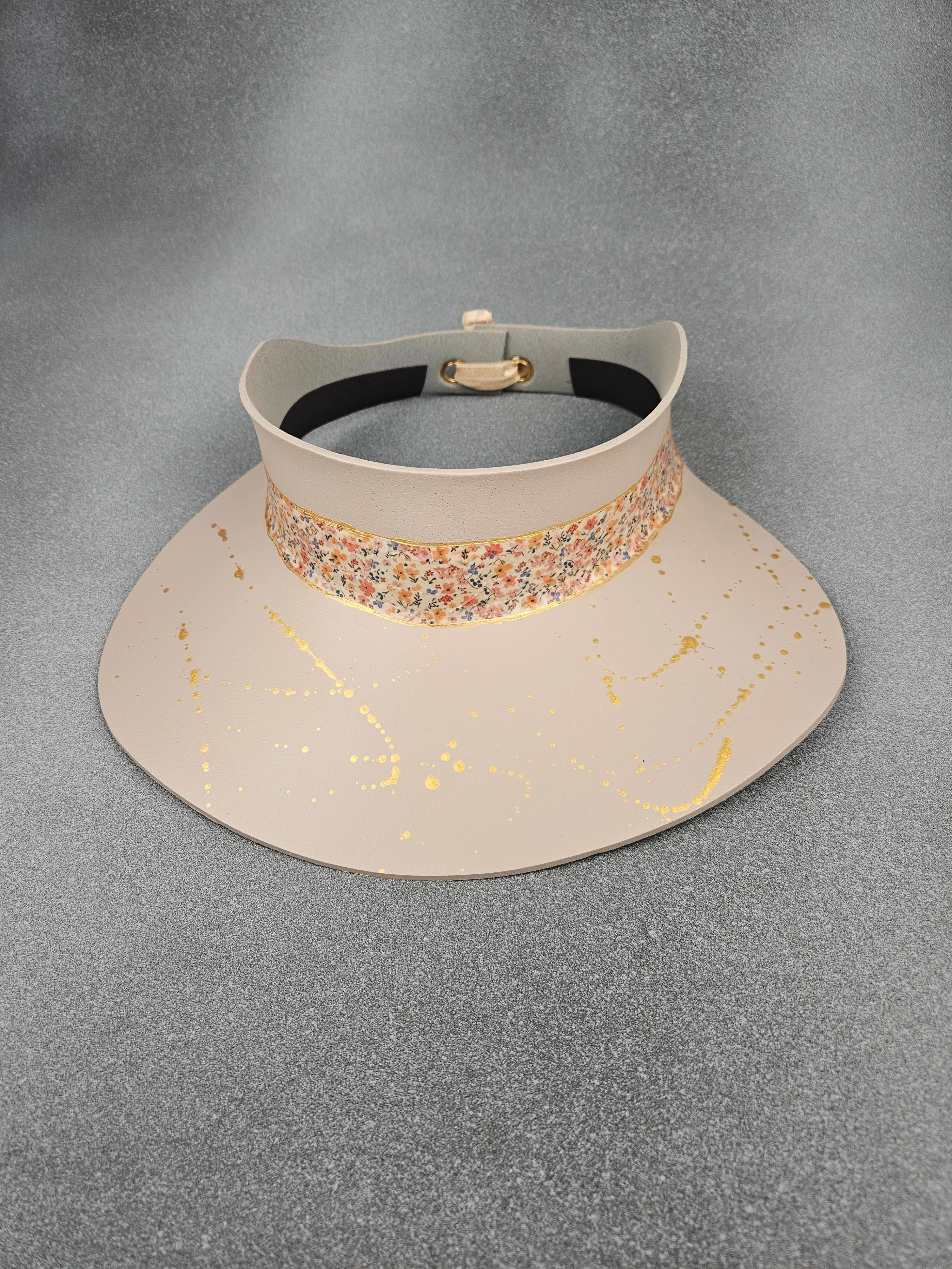 Peachy Beige "LadyEVA" Visor Hat with Delicate Multicolor Floral Band and Golden Paint Splatter Effect