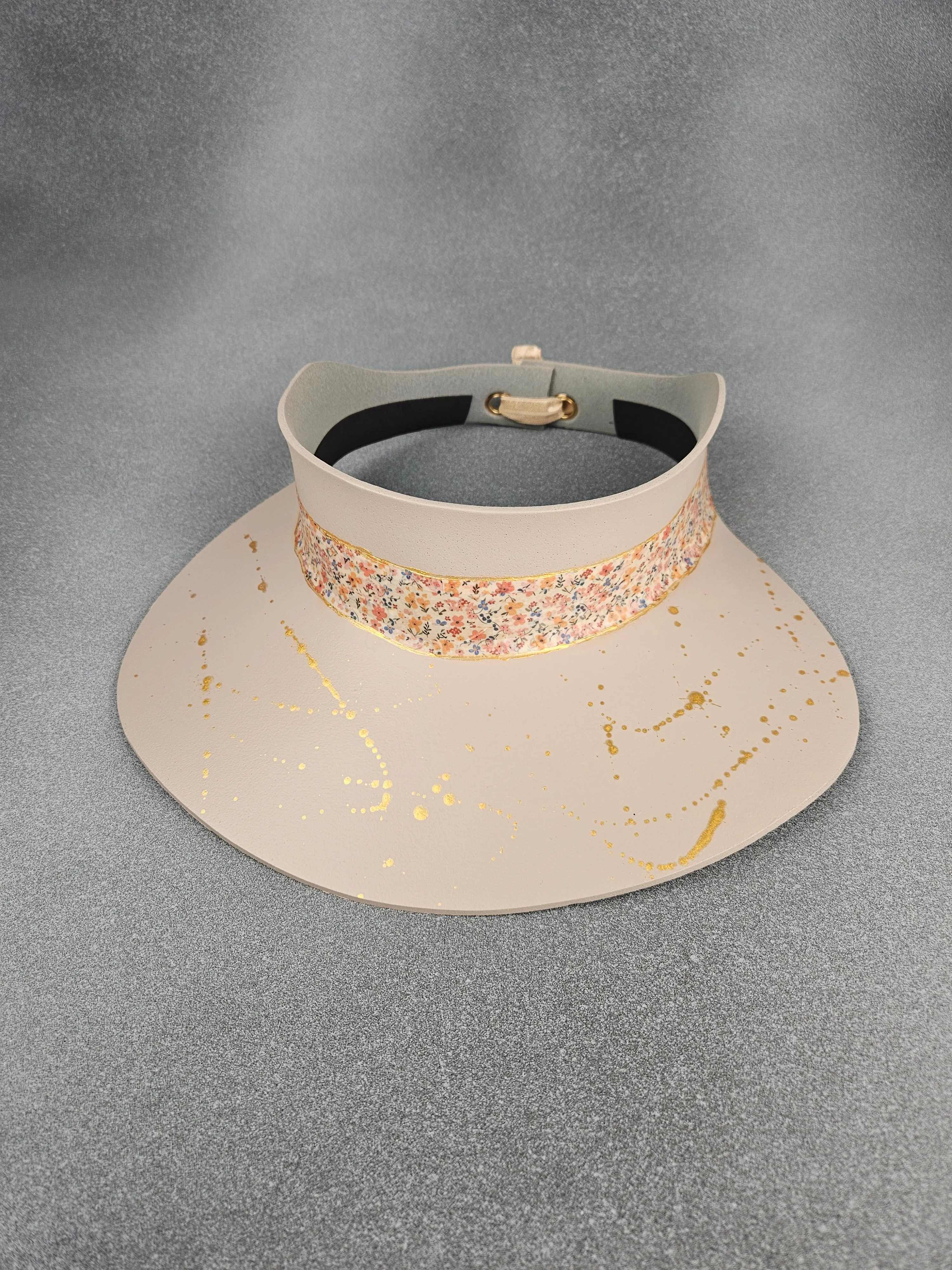 Peachy Beige "LadyEVA" Visor Hat with Delicate Multicolor Floral Band and Golden Paint Splatter Effect