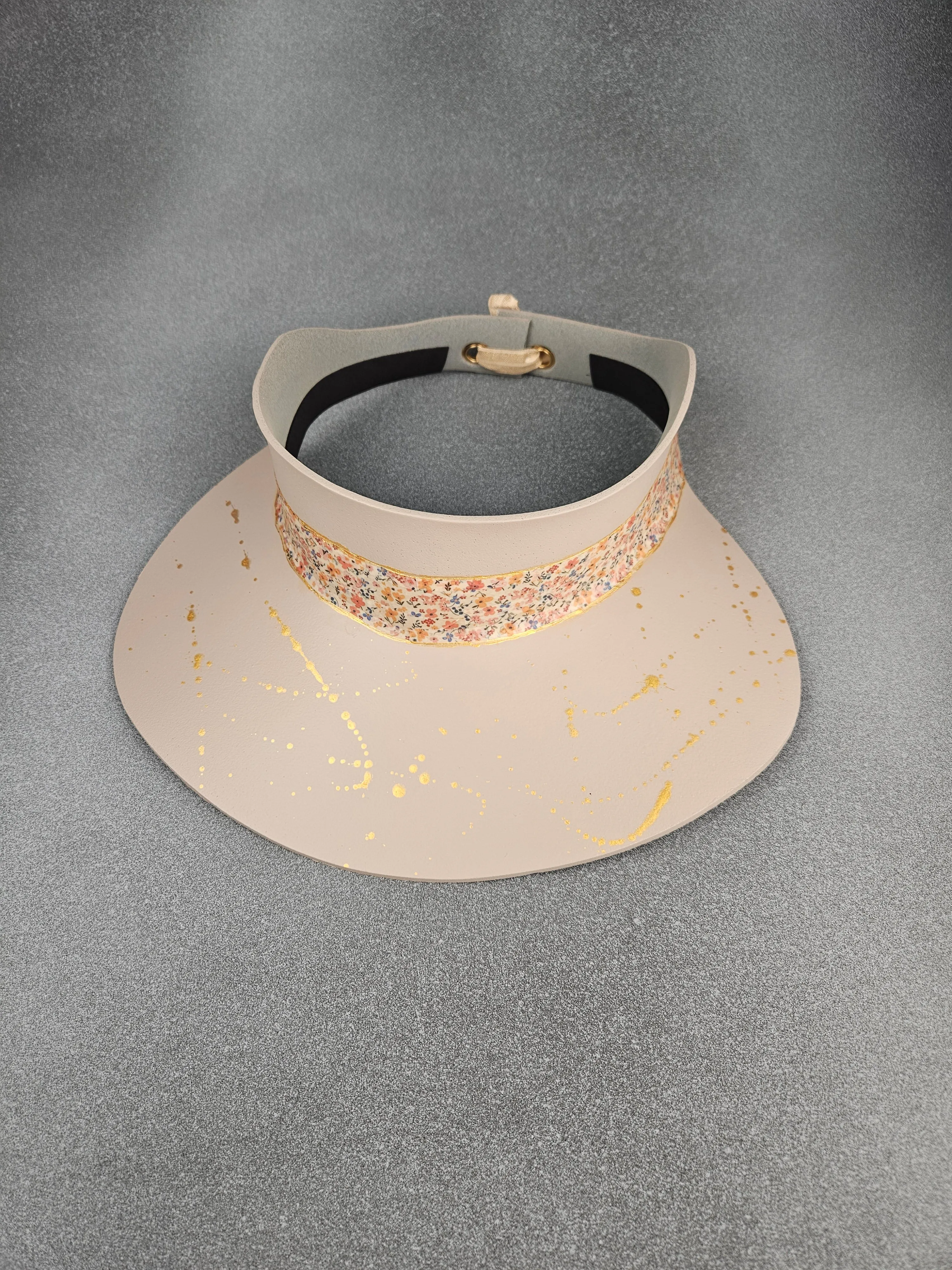 Peachy Beige "LadyEVA" Visor Hat with Delicate Multicolor Floral Band and Golden Paint Splatter Effect