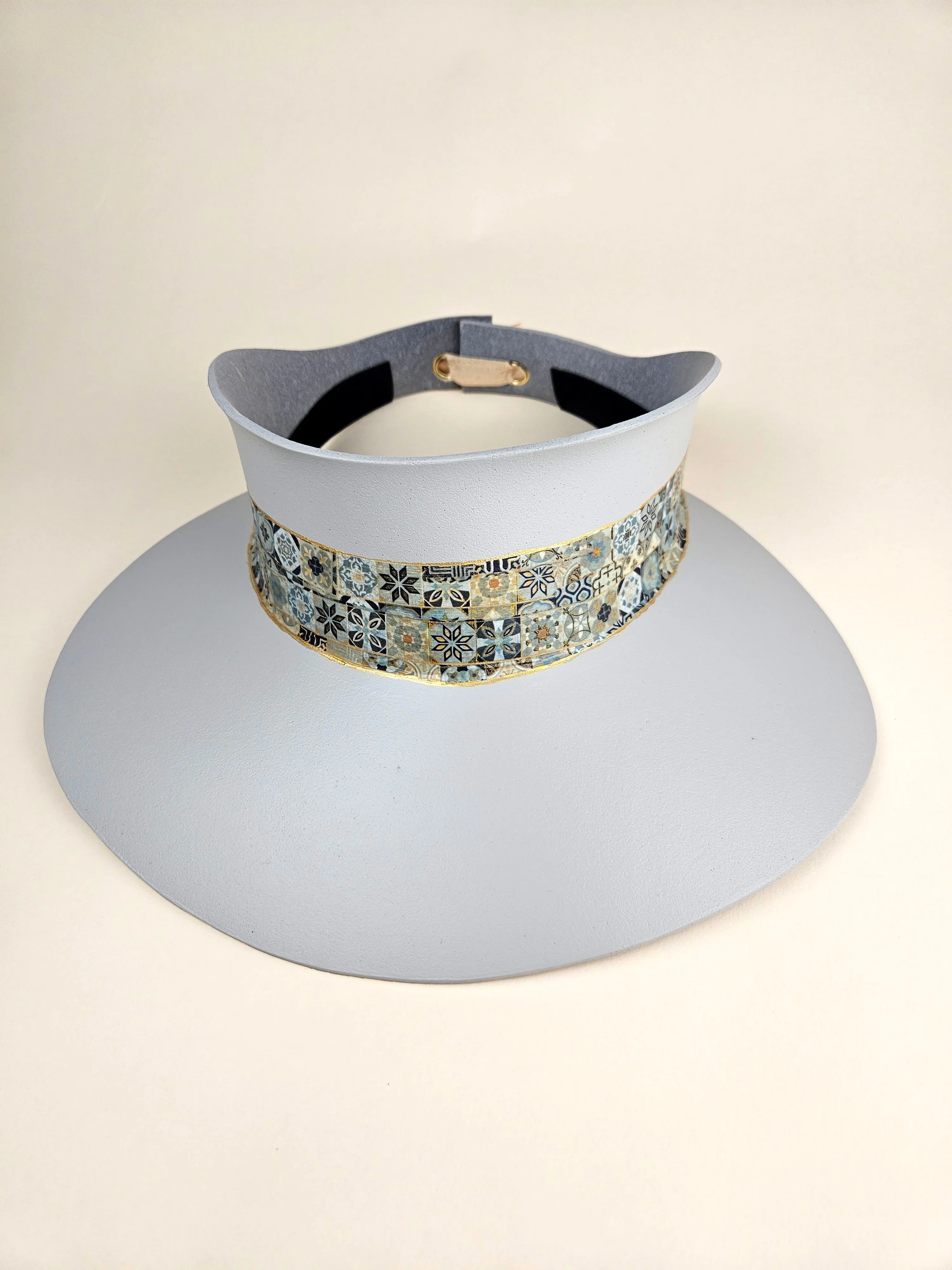 Tall Gray "LadyEVA" Visor Hat with Blue and Gold Geometric Band